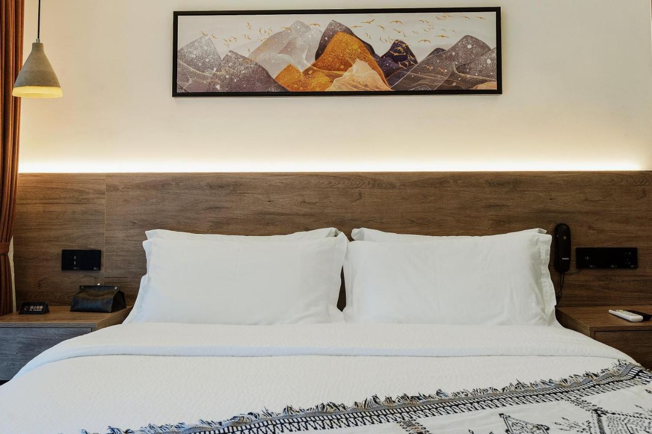 Whispering Mountains Boutique Hotel Zhangjiajie Eksteriør billede
