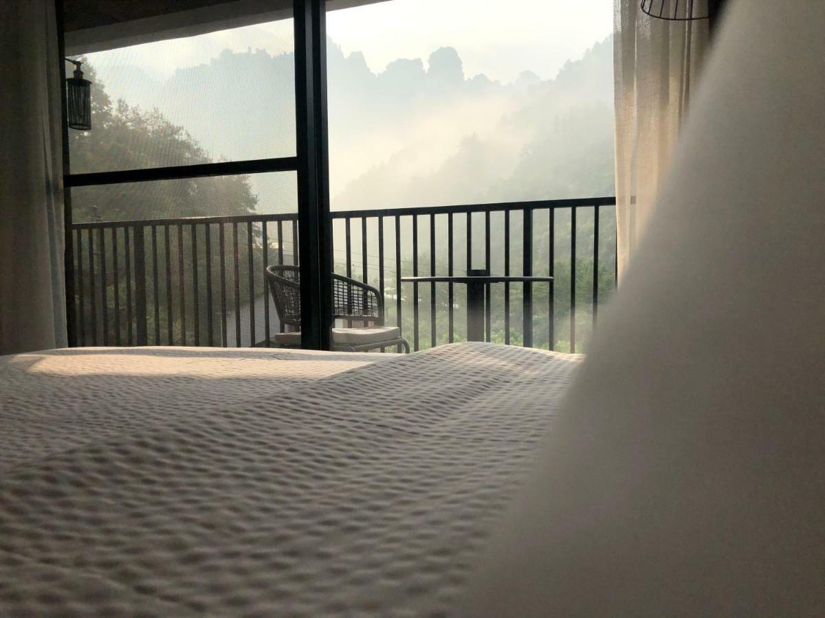 Whispering Mountains Boutique Hotel Zhangjiajie Eksteriør billede
