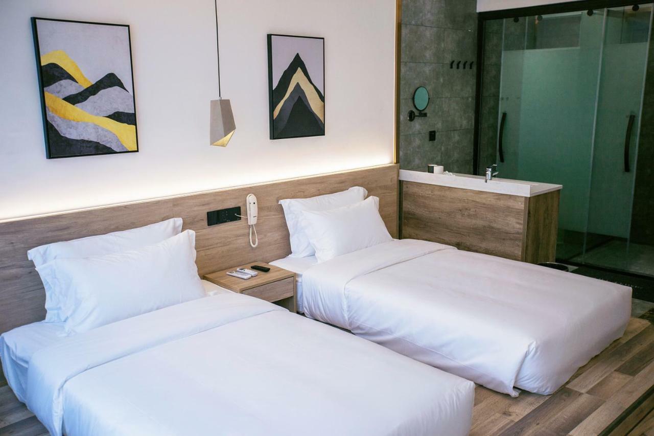 Whispering Mountains Boutique Hotel Zhangjiajie Eksteriør billede