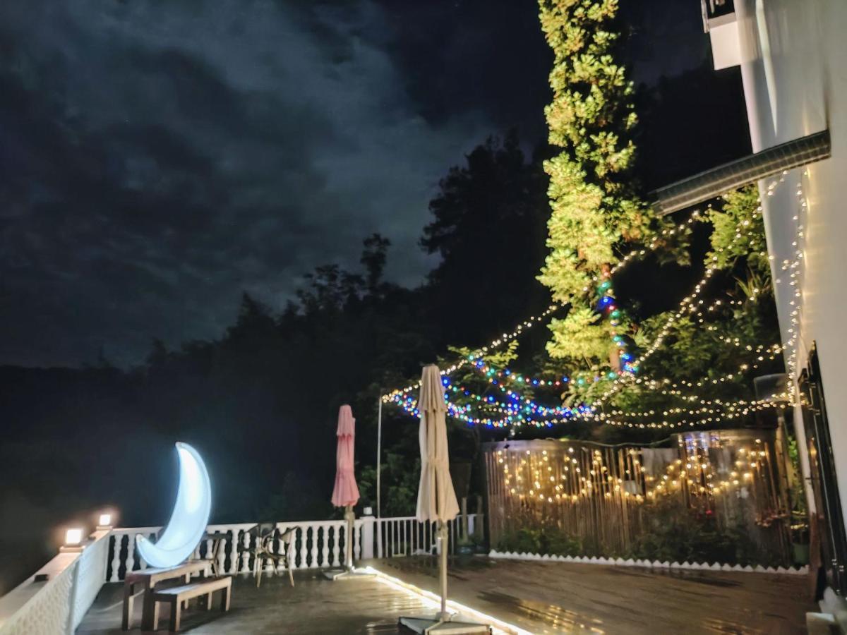 Whispering Mountains Boutique Hotel Zhangjiajie Eksteriør billede